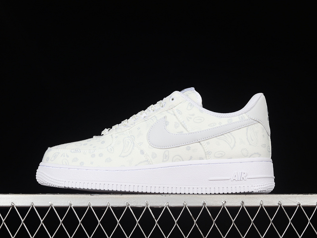 Nike [DG2296-088]-[AIR FORCE 1 LOW 07 WHITE/WHITE/WHITE]-[WOMAN:36-39]-[MAN:40-45], photo 1