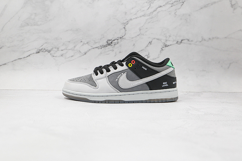 Nike DUNK LOW SB CAMCORDER BLACK/LIGHT GREY/WHITE · CV1659-001, photo 1