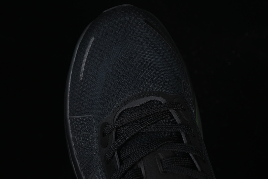 Nike [HQ2050-001]-[AIR ZOOM VOMERO PREMIUM GRASS GREEN/BLACK]-[WOMAN:36-39]-[MAN:40-46] - Image 9