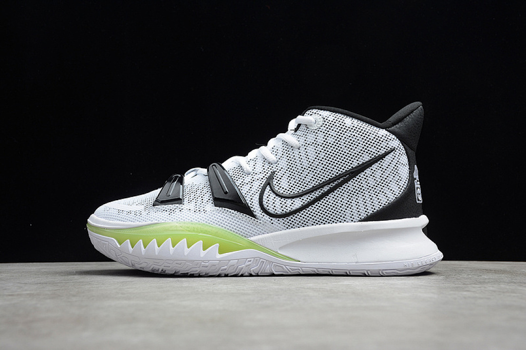 KYRIE 7 EP HIP HOP WHITE/BLACK/GLOW/HYPER ROYAL · CQ9327-100, photo 1