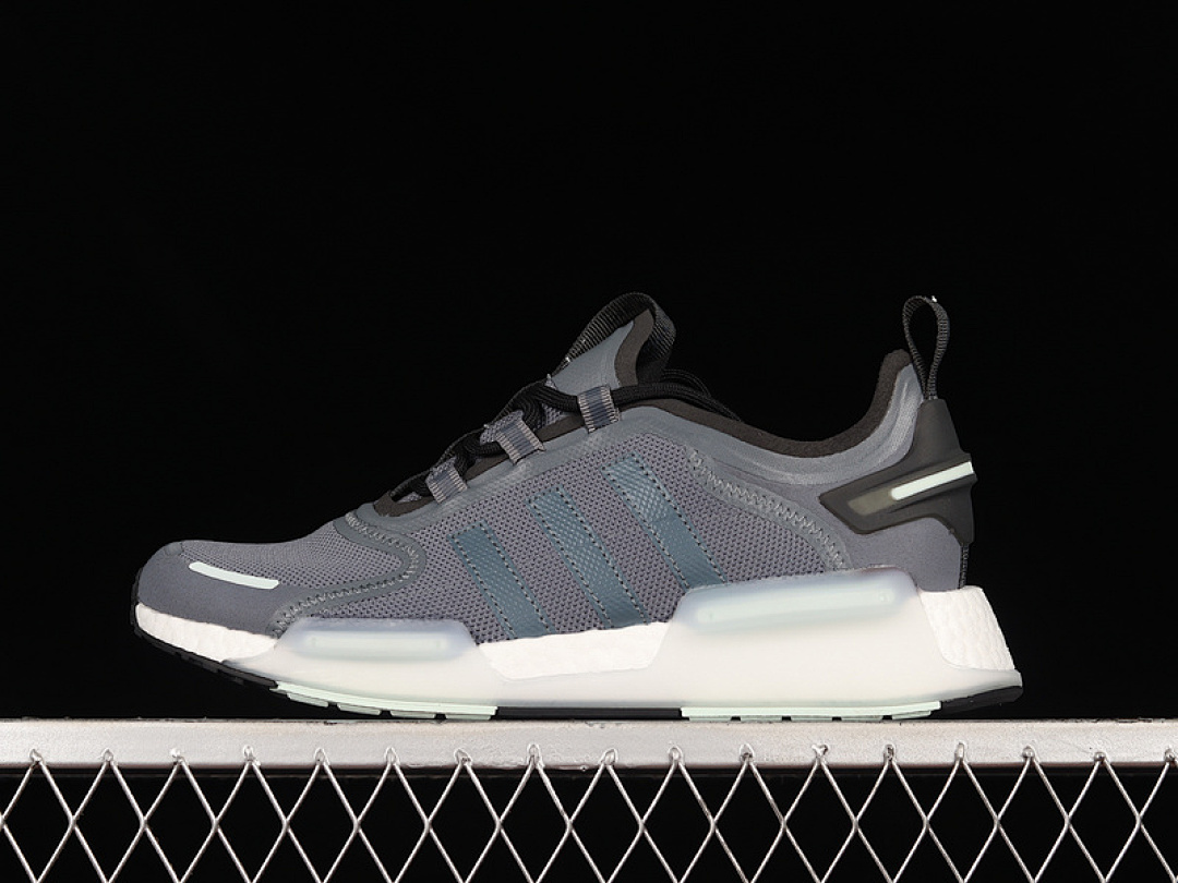 NMD_V3 BOOST SHOES ONIX/ONIX/ICE MINT · GZ4353, photo 1