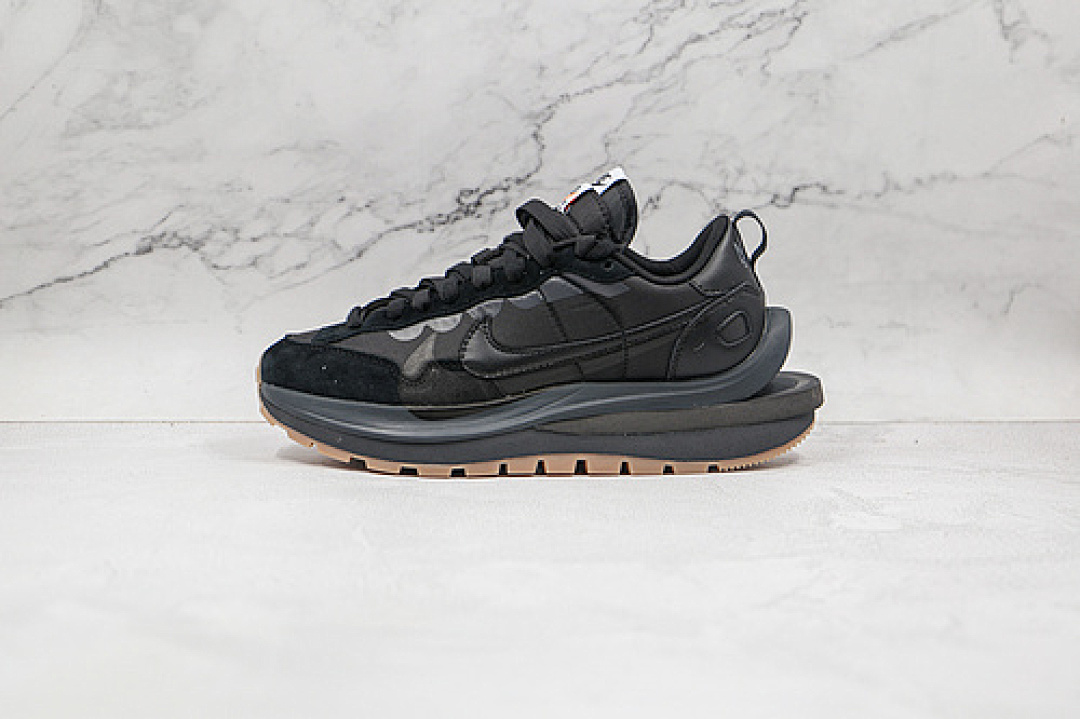 Sacai [DD1875-001]-[SACAI X VAPORWAFFLE BLACK GUM BLACK/OFF-NOIR/OFF-NOIR]-[WOMAN:36-39]-[MAN:40-46], photo 1