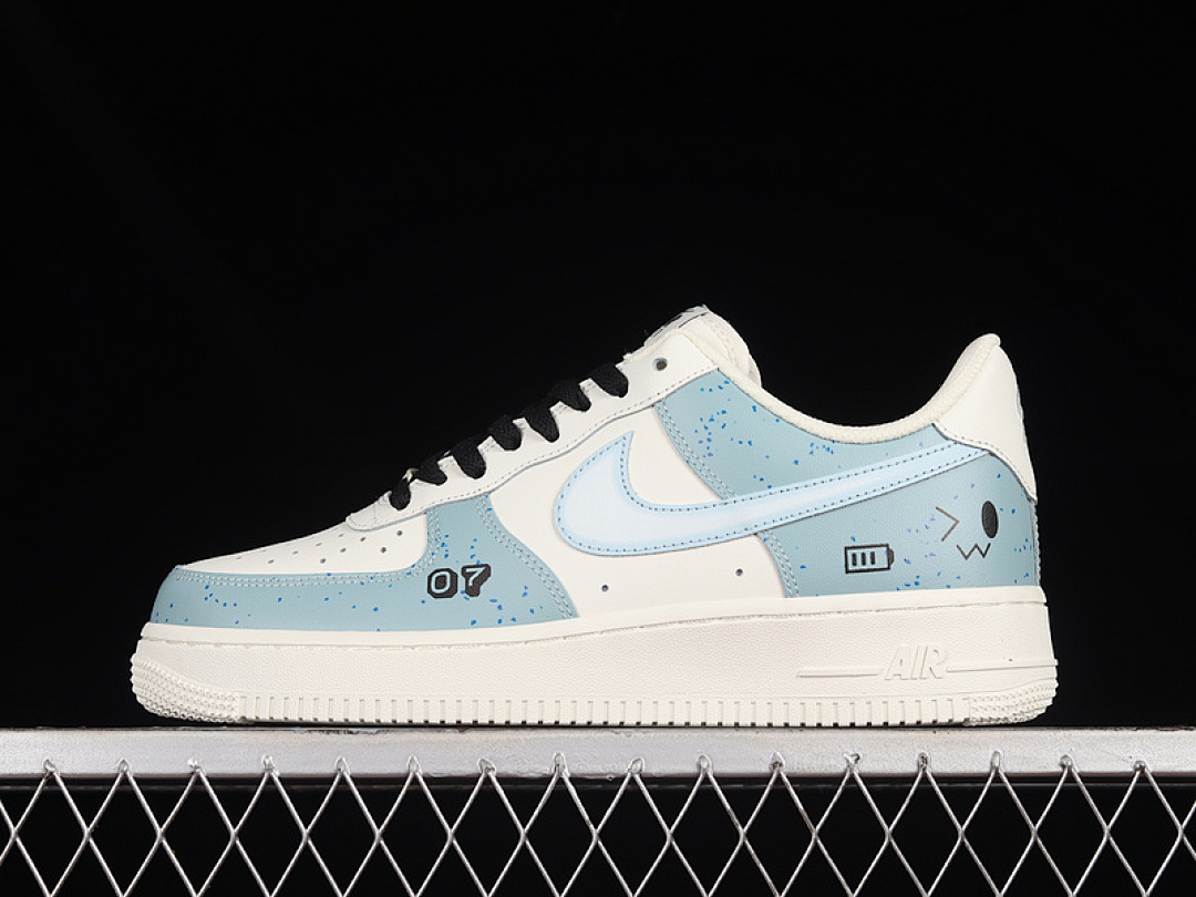 Nike Nike AIR FORCE 1 LOW 07 BLUE/WHITE/BLACK · CW2568-033, photo 1