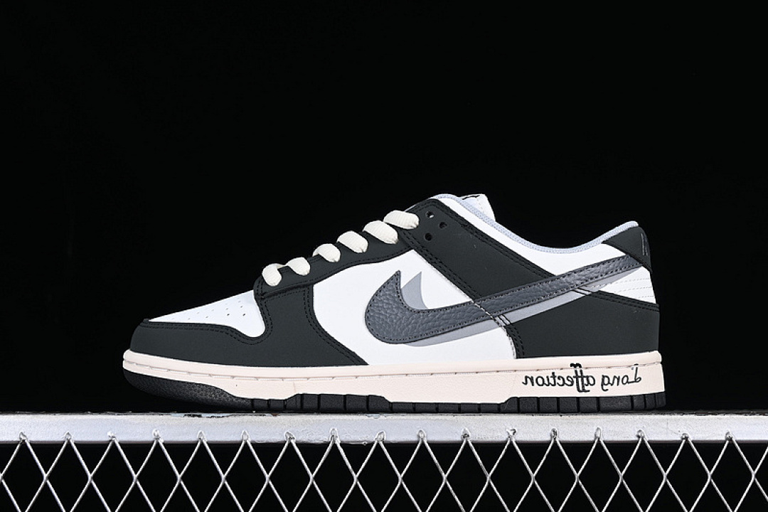 Unbranded [DD0302-256]-[OTOMO KATSUHIRO X SB DUNK LOW WHITE/BLACK/GREY]-[WOMAN:36-39]-[MAN:40-45], photo 1