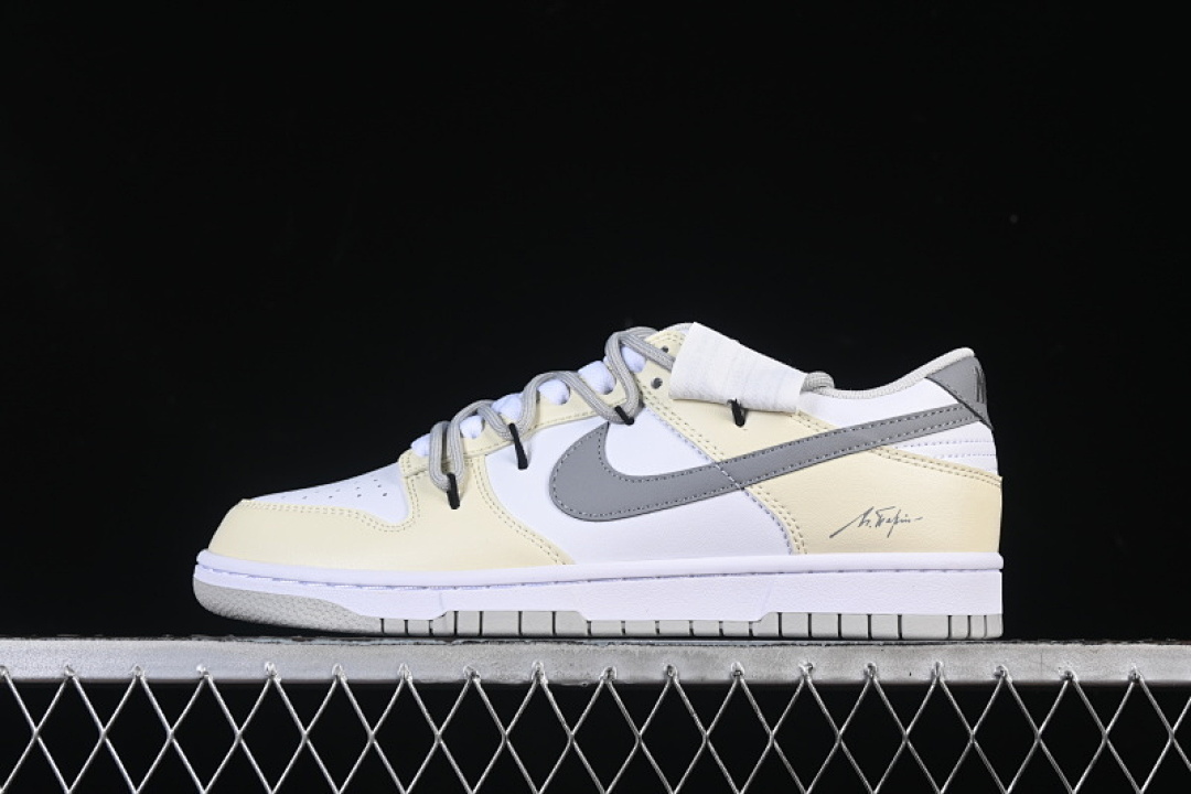 Nike DUNK LOW BANDAGE TOP CUSHION SHOES WHITE/GREY/BEIGE · HF5441-105, photo 1
