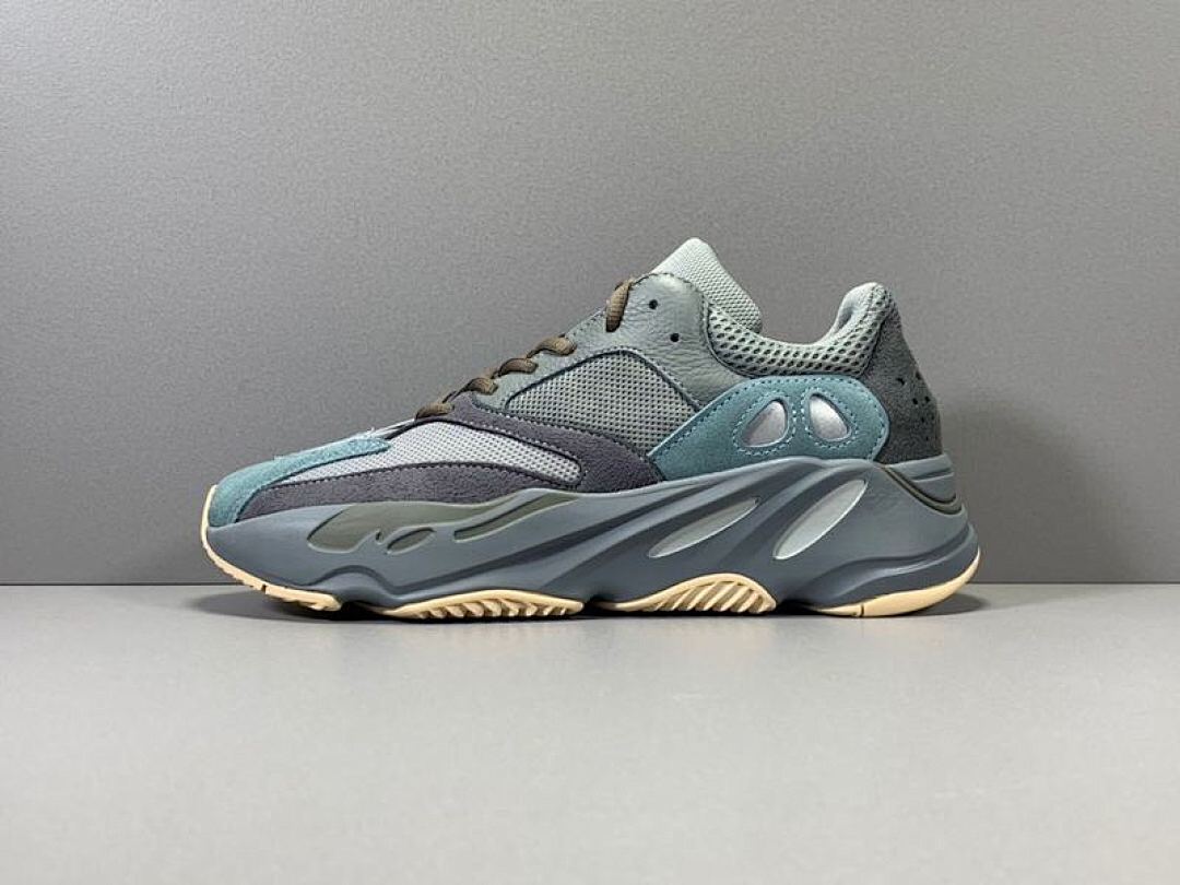 On Running Adidas OG YEEZY BOOST 700 TEAL BLUE/TEAL BLUE · FW2499, photo 1