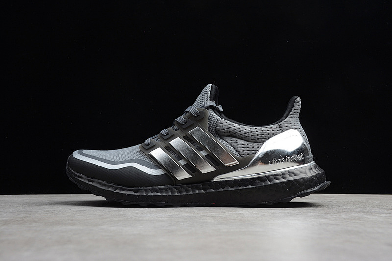 ULTRA BOOST 4.0 SHOES GREY/SILVER/BLACK · EG8103, photo 1