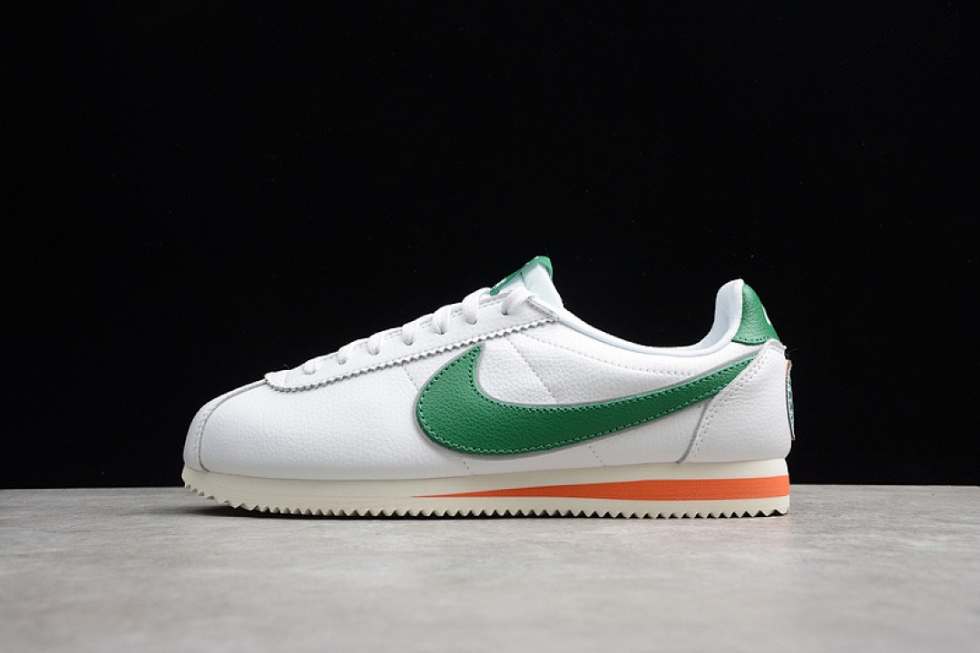 CLASSIC CORTEZ STRANGER THINGS HAWKINS HIGH SCHOOL WHITE/GREEN · CJ6106-100, photo 1