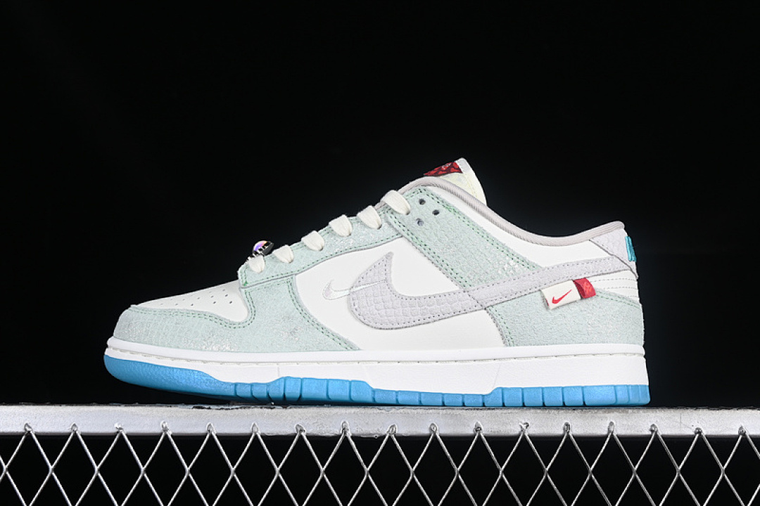 Unbranded [FZ5065-111]-[DUNK LOW LX YEAR OF THE DRAGON SAIL/DUSTY CACTUS/VAPOR GREEN/DRAGON (RED]), photo 1