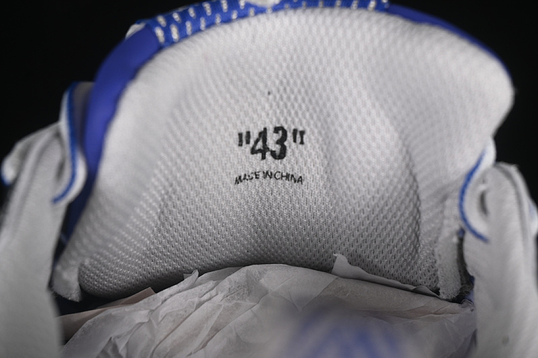 Hoka [OFF-WHITE BE RIGHT WHITE/BLUE/SILVER]-[WOMAN:36-39]-[MAN:40-47] - Image 7