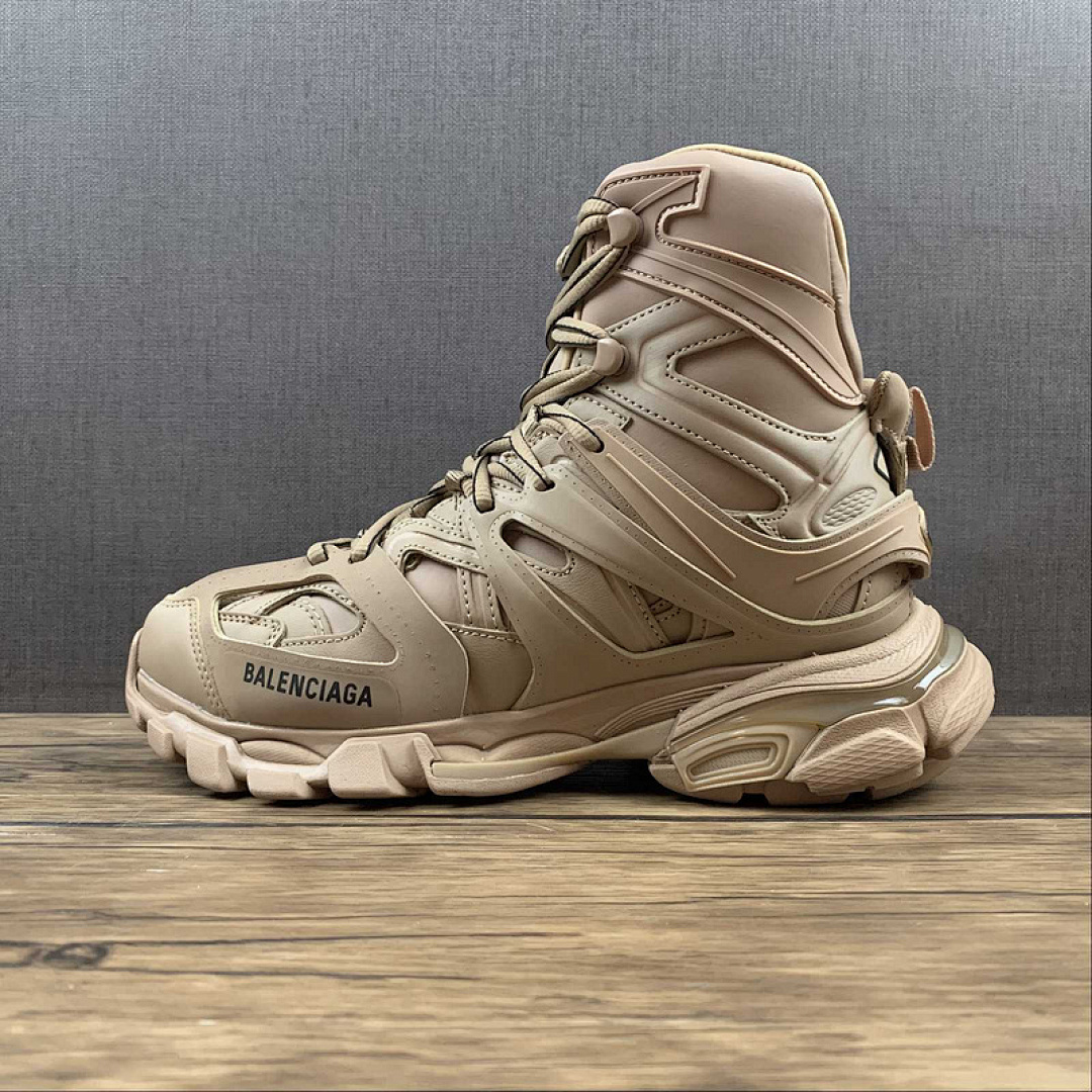 Unbranded [BA*LEN*CIAGA TRACK HIKE LIGHT KHAKI/LIGHT KHAKI]-[WOMAN:35-39]-[MAN:40-46], photo 1