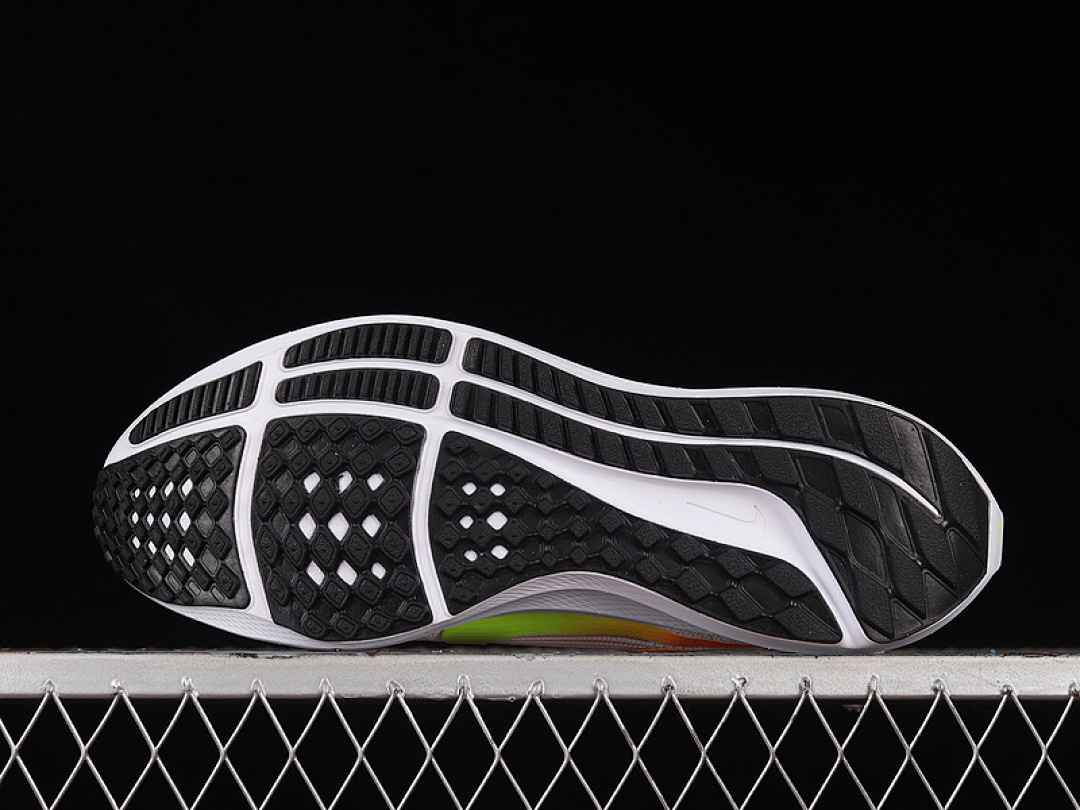Nike [DV3853-101]-[AIR ZOOM PEGASUS 40 WHITE/VOLT-ORANGE]-[WOMAN:36-39]-[MAN:40-45] - Image 15
