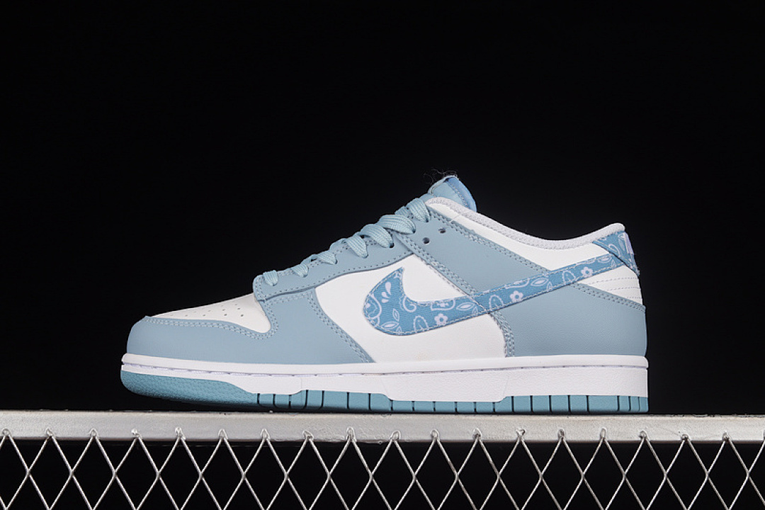 Nike SB DUNK LOW BLUE PAISLEY WHITE/WHITE/BLUE · DH4401-101, photo 1