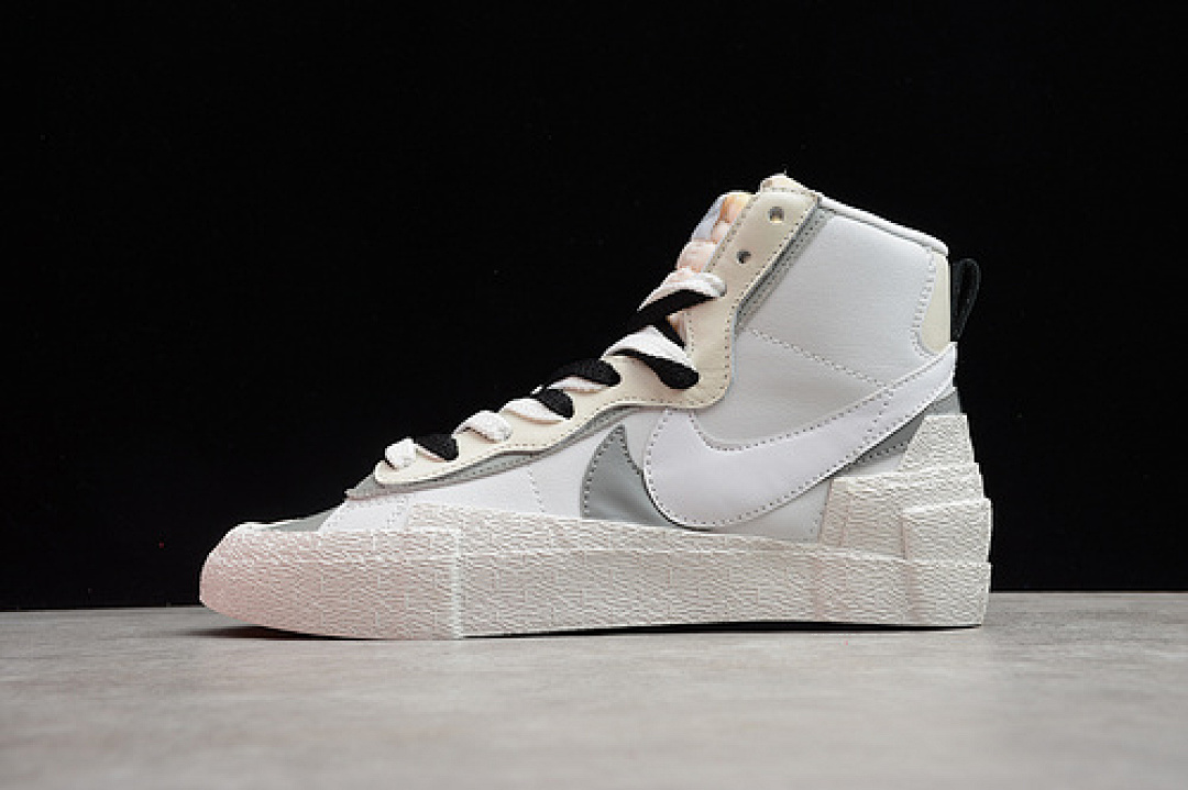 Sacai Nike SACAI X SB BLAZER MID WHITE/BLACK/LIGHT GREY · BV0072-004, photo 1