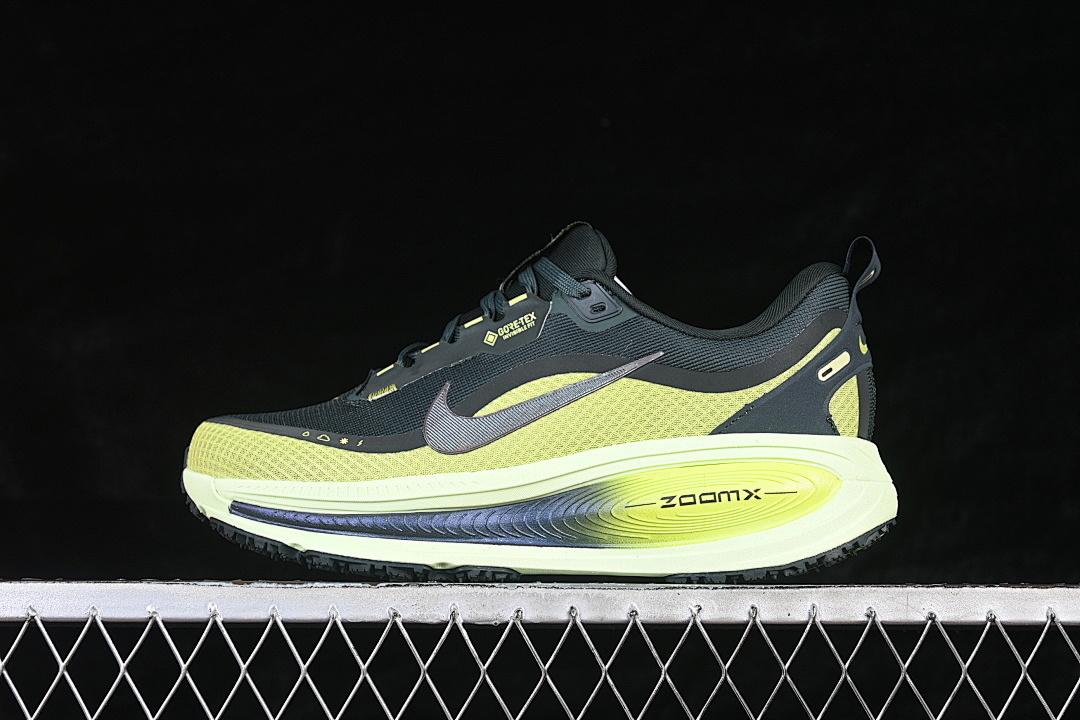 Nike [HQ7002-300]-[ VOMERO 18 GORE-TEX SEAWEED/LIGHT LIQUID LIME/CYBER]-[WOMAN:36-39]-[MAN:40-45] - Image 2