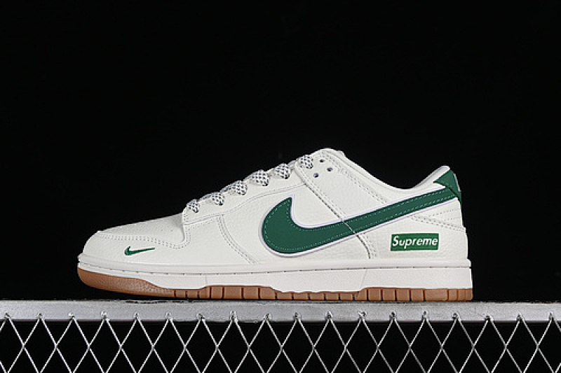 Supreme Nike SUPREME SB DUNK LOW WHITE/GREEN · XH0923-340, photo 1