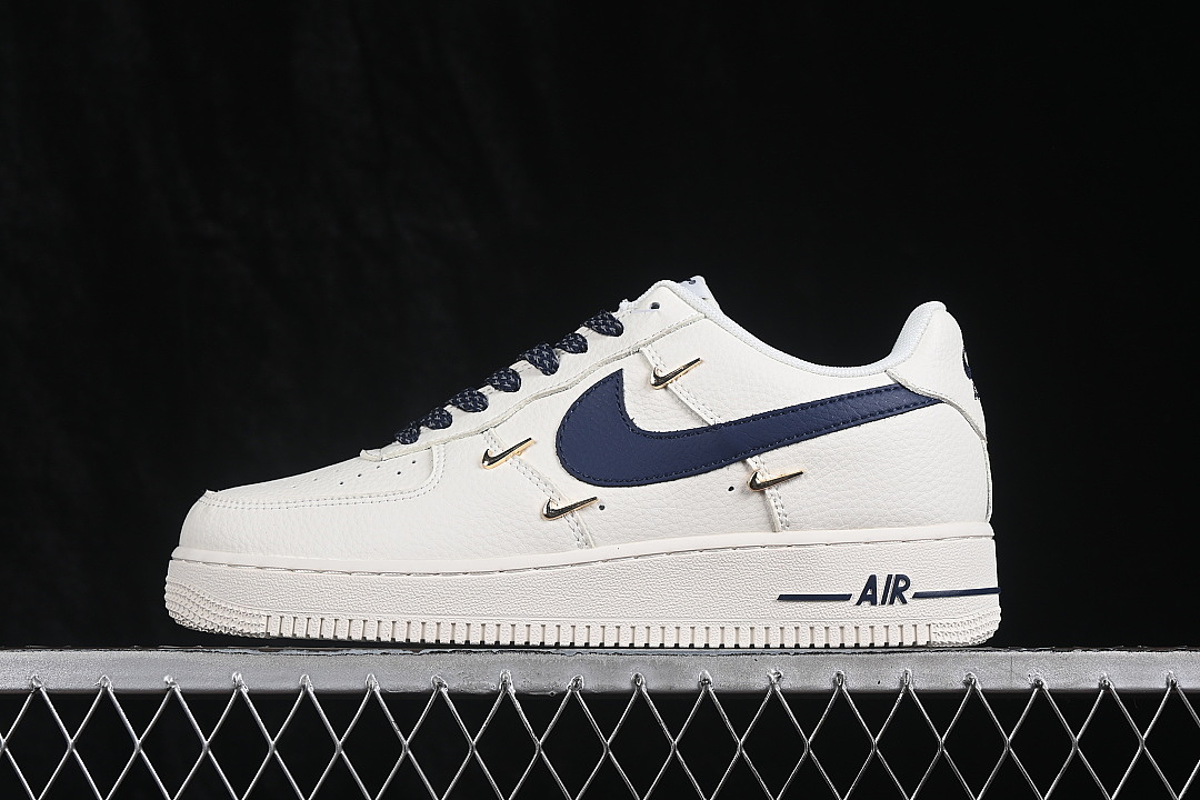 Nike Nike AIR FORCE 1 07 LOW CASUAL SNEAKERS WHITE/NAVY BLUE · DN9688-127, photo 1