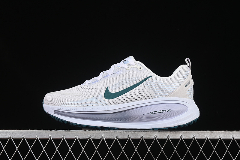 Nike Nike AIR ZOOM VOMERO 18 SUMMIT WHITE/BLUE TINT/GEODE TEAL · HM6804-103, photo 1