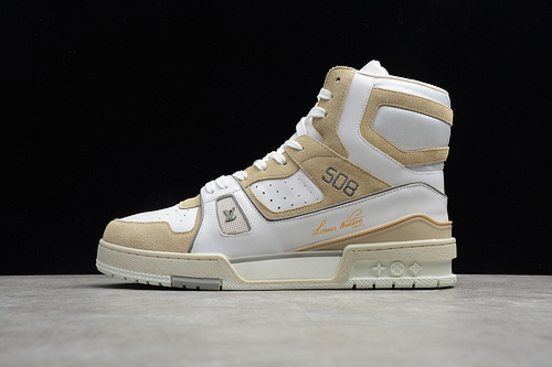 Louis Vuitton Louis Vuitton [L*V TRAINER SNEAKER WHITE/WHITE/LIGHT KHAKI]-[MAN:39-45], photo 1