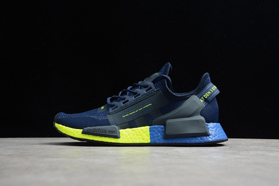 NMD_R1 V2 SHOES COLLEGIATE NAVY/COLLEGIATE NAVY/SIGNAL GREEN · FX3948, photo 1