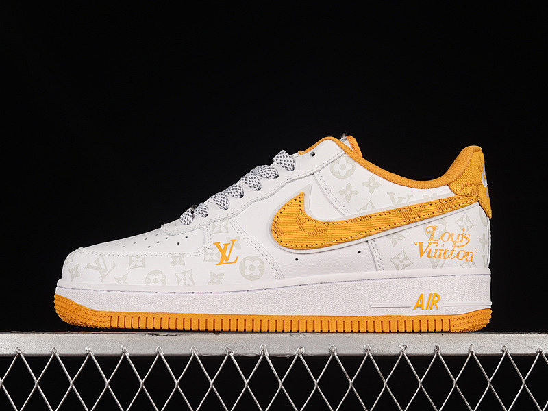 Nike Nike AIR FORCE 1 LOW 07 WHITE/LIGHT GREY/ORANGE · DR9868-700, photo 1