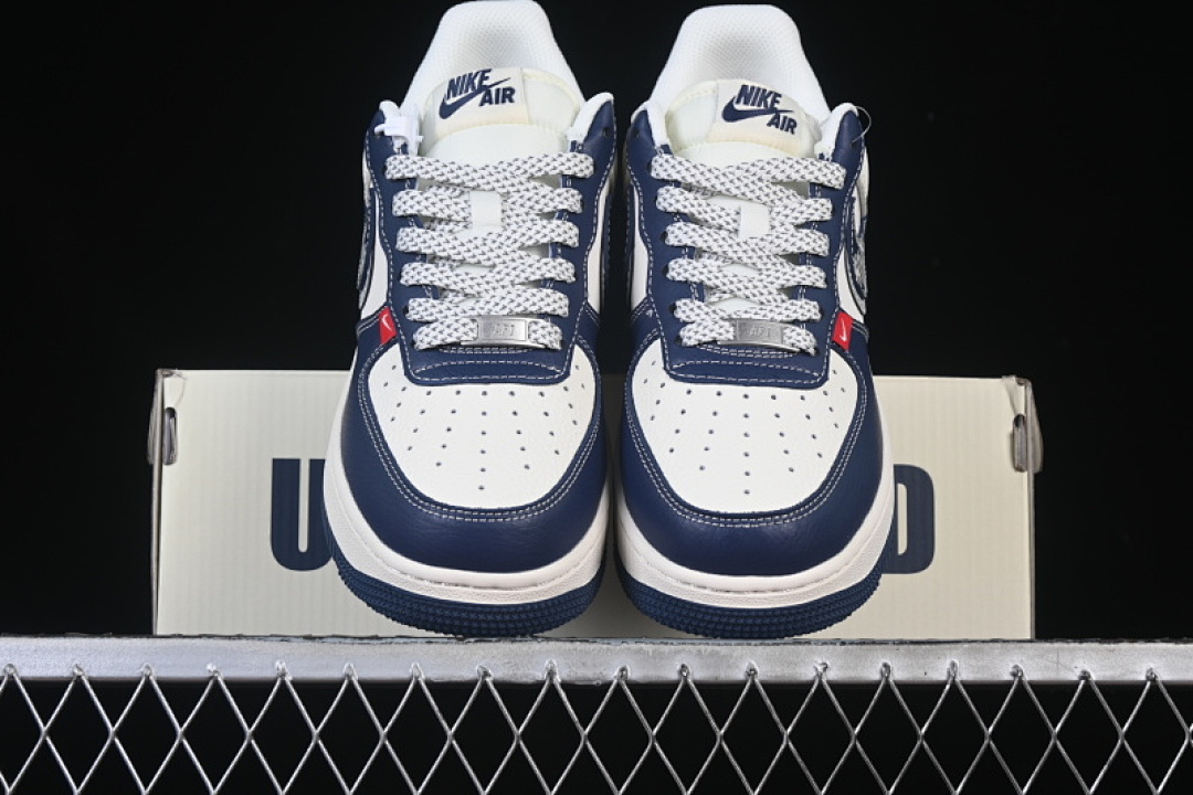 Nike [JP8028-005]-[AIR FORCE 1 07 LOW UN WHITE/BLUE/RED]-[WOMAN:36-39]-[MAN:40-45] - Image 13