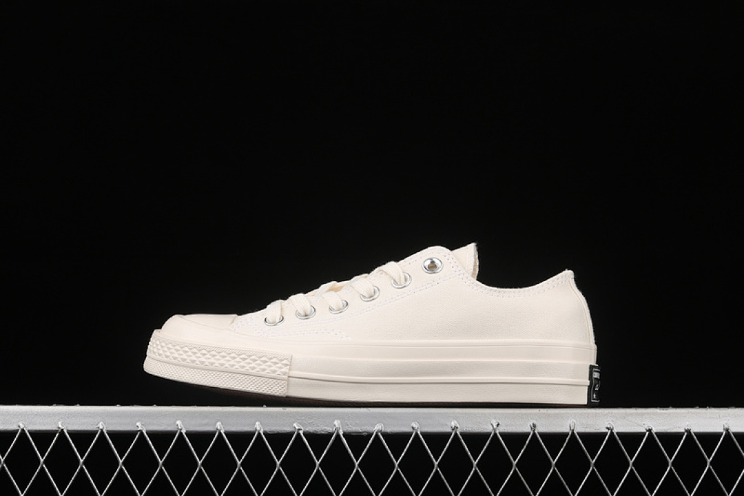 Converse [162211C]-[CHUCK TAYLOR ALL-STAR 70S LOW NATURAL/CLEMATIS BLUE/EGRET]-[UNSIEX:35-44], photo 1