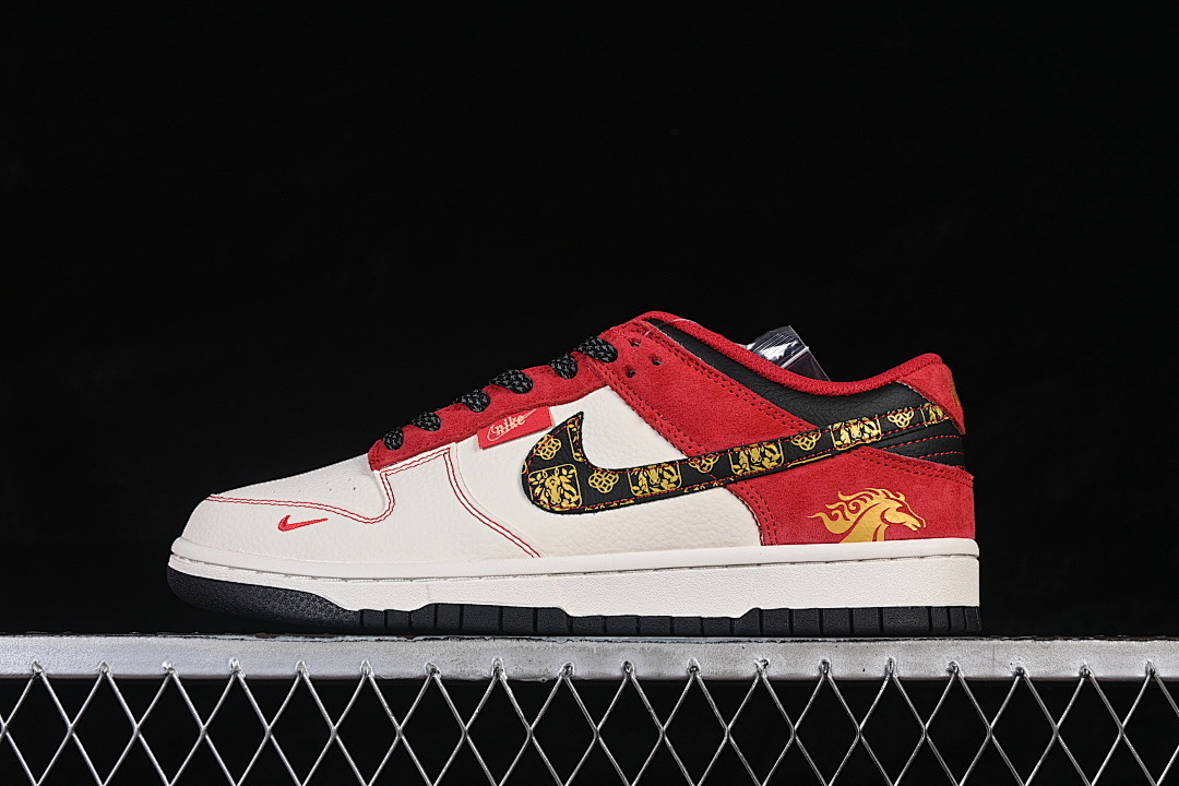 Nike SB DUNK LOW CASUAL SNEAKERS WHITE/RED/BLACK/GOLD · DS6608-024, photo 1