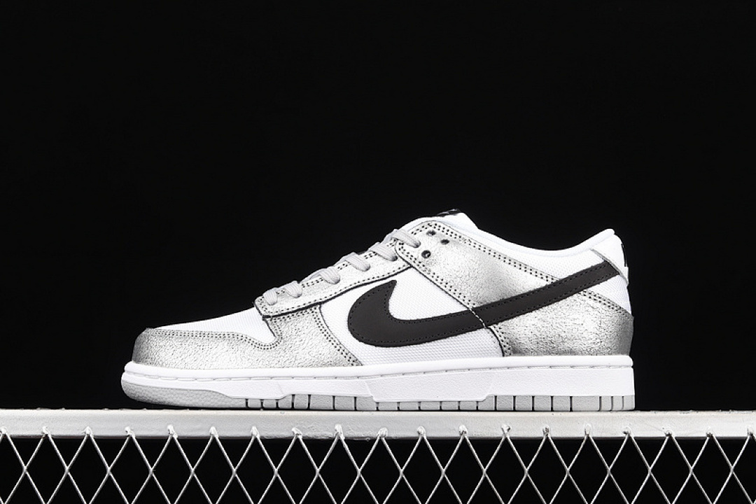 Unbranded [DO5882-001]-[SB DUNK LOW SHIMMER SILVER/BLACK/WHITE]-[WOMAN:36-39]-[MAN:40-45], photo 1