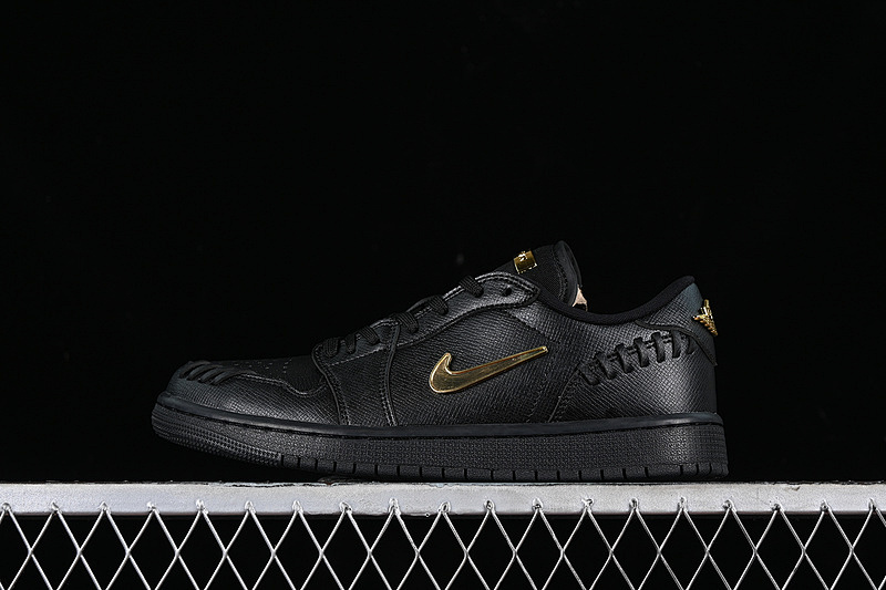 Jordan AIR Jordan 1 LOW METHOD OF MAKE BLACK/METALLIC GOLD · FN5032-007, photo 1