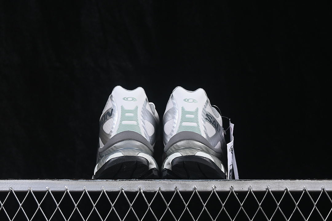 On Running [475684-28]-[XT 4 OG OUTDOOR CASUAL RUNNING SHOES SILVER/DARK GRAY]-[WOMAN:36-39]-[MAN:40-45] - Image 13