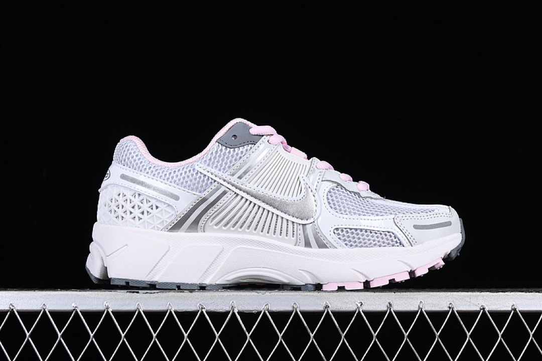 Nike [FN3695-001]-[ZOOM VOMERO 5 SP WHITE/GREY]-[WOMAN:36-39]-[MAN:40-45] - Image 15