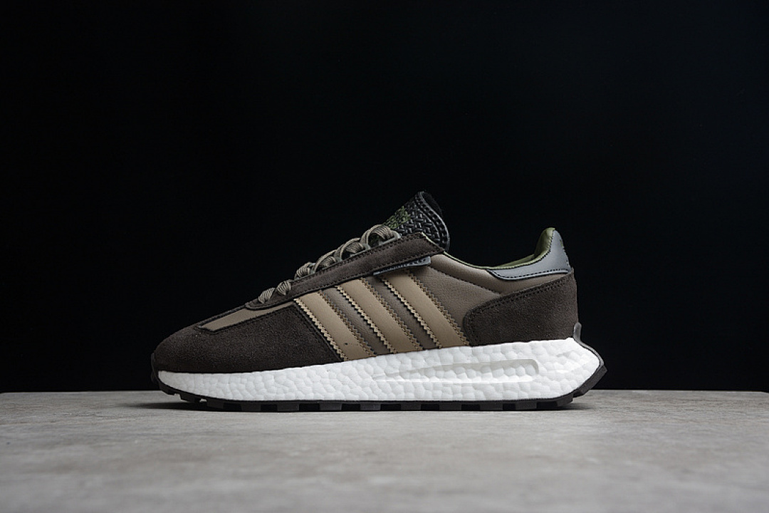 RETROPY E5 SHOES BROWN/OLIVE/CLOUD WHITE · GW4411, photo 1