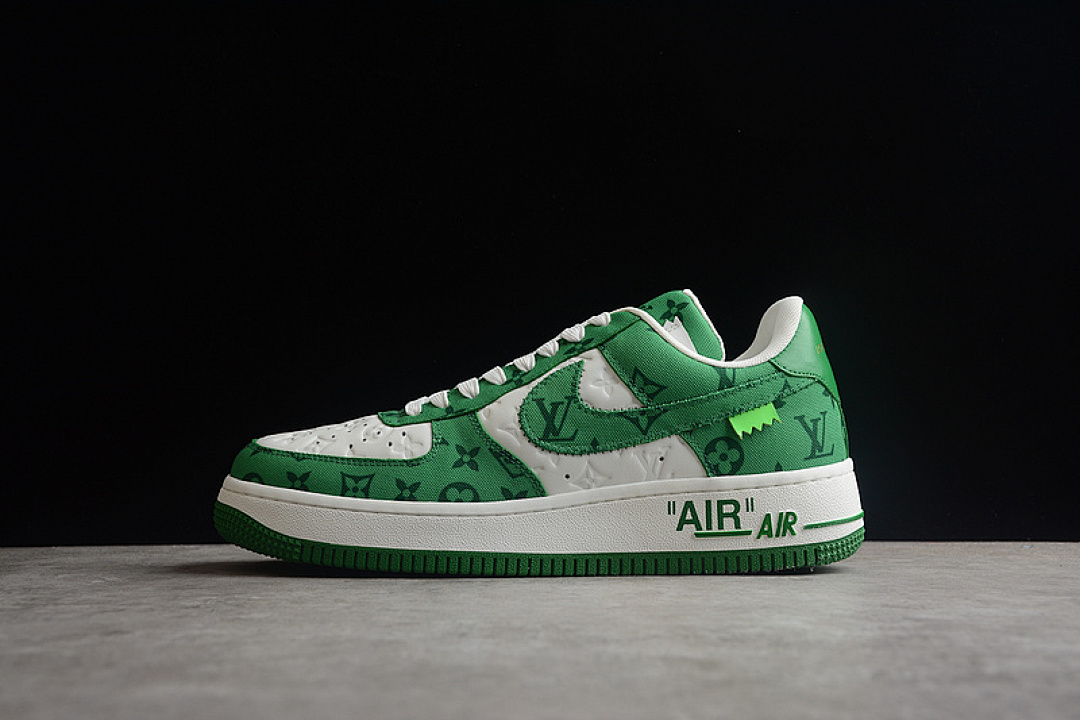 Nike Nike [L*V X AIR FORCE 1 LOW 07 GREEN/GREEN/WHITE]-[MAN:38-45], photo 1