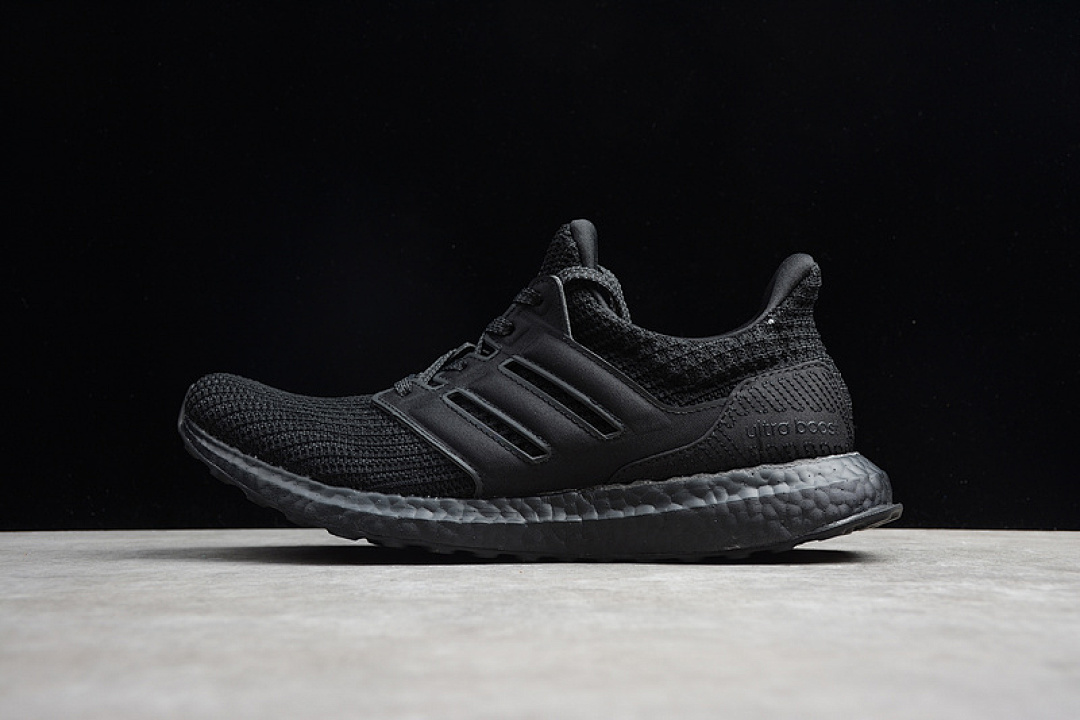 ULTRA BOOST 4.0 SHOES CORE BLACK/CORE BLACK · EH1420, photo 1
