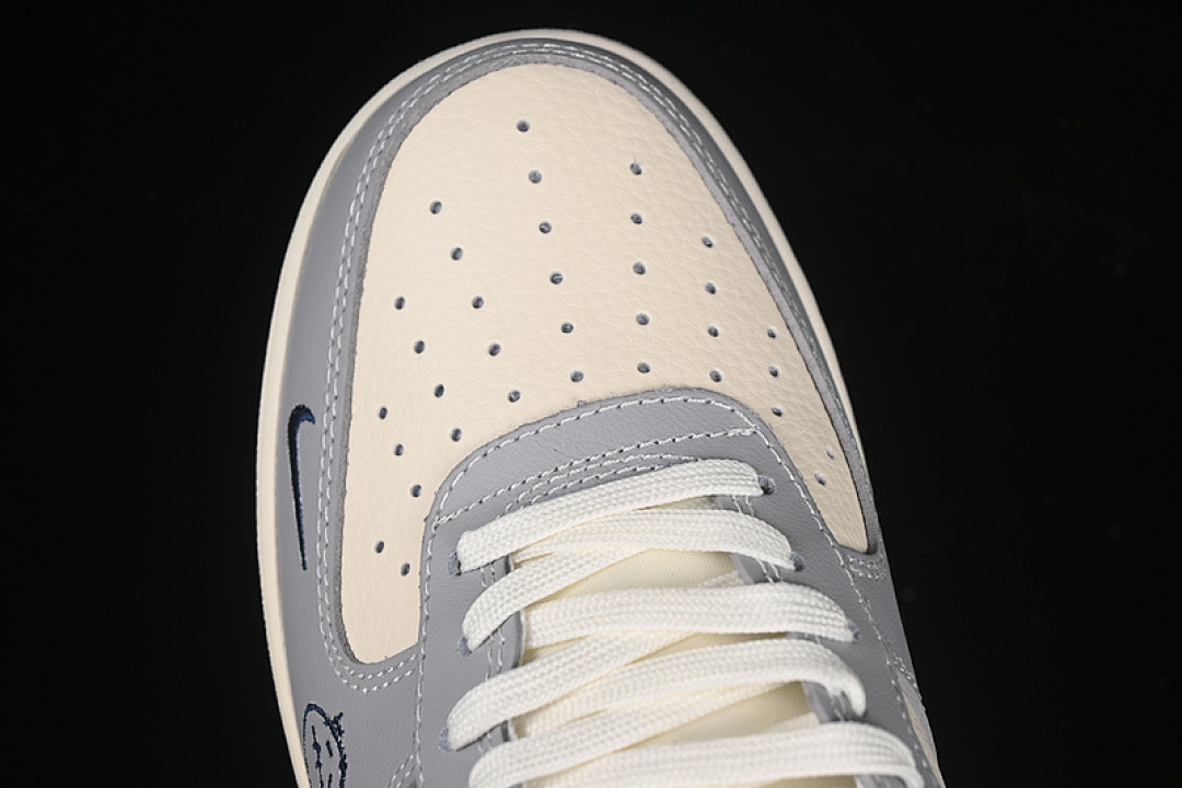 Nike [KK1988-077]-[AIR FORCE 1 07 LOW KAWS WHITE/GREY]-[WOMAN:36-39]-[MAN:40-45] - Image 10