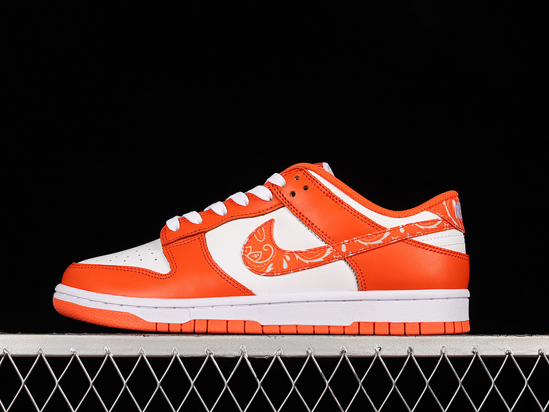 Nike DUNK LOW ESSENTIAL PAISLEY PACK ORANGE WHITE/ORANGE-WHITE · DH4401-103, photo 1