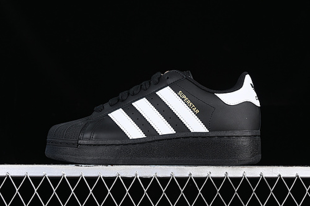 Unbranded [IG9777]-[ORIGINALS SUPERSTAR XLG WHITE/BLACK/GOLD]-[WOMAN:35-39]-[MAN:40-47], photo 1