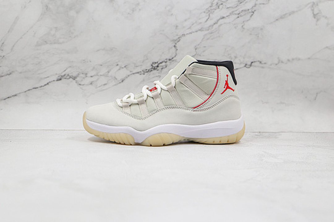 Jordan [378037-016]-[AIR JORDAN 11 RETRO PLATINUM TINT/SAIL-UNIVERSITY RED]-[MAN:40-47.5], photo 1