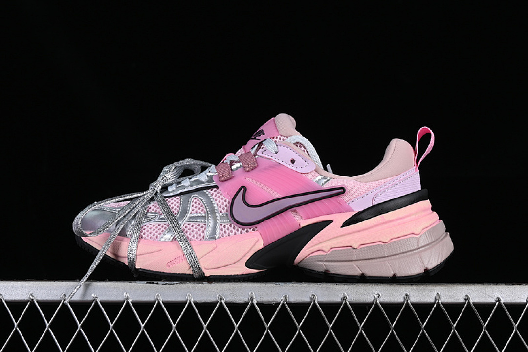 Unbranded [FD0736-100]-[V2K RUNTEKK 3XL WHITE/GREY/SILVER/PINK/BLACK]-[WOMAN:36-40], photo 1