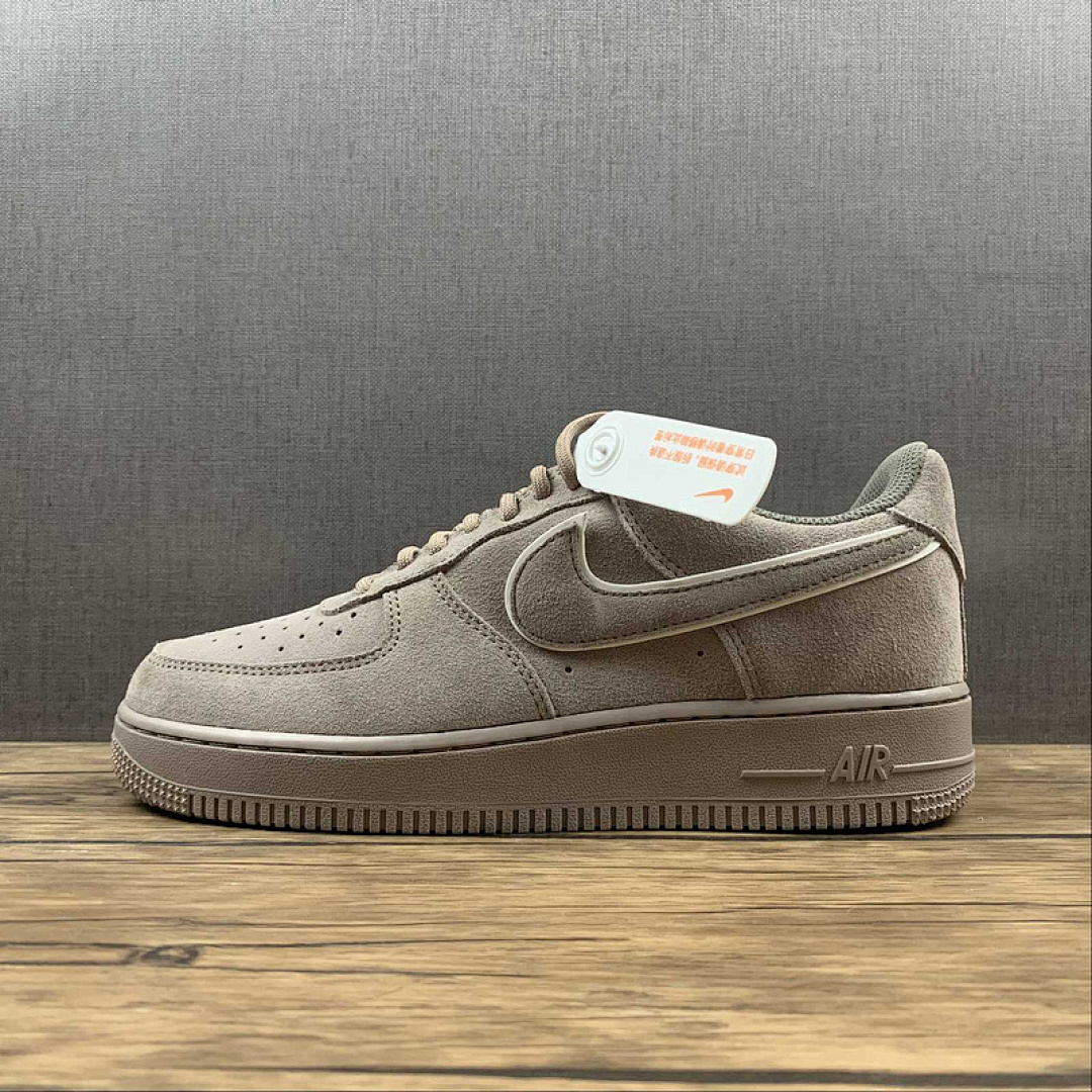 Nike Nike AIR FORCE 1 LOW 07 LV8 SUEDE PACK MOON PARTICLE/MOON PARTICLE-SEPIA STONE · AA1117-201, photo 1