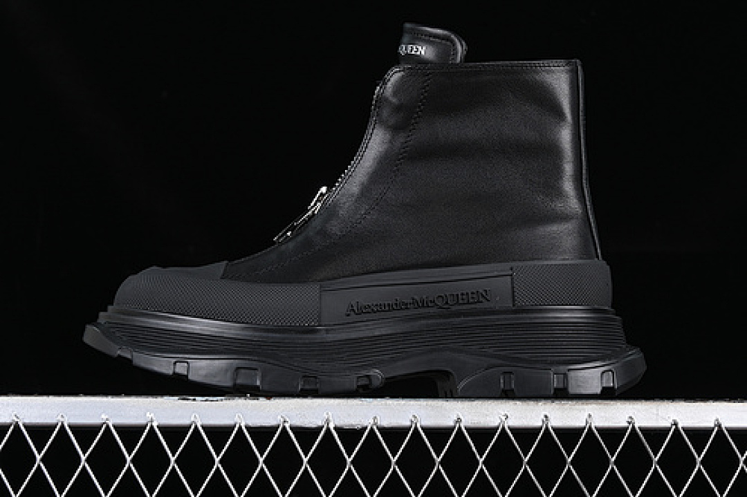 Alexander McQueen [ALEXANDER MCQUEEN TREAD SLICK BLACK]-[WOMAN:35-40], photo 1