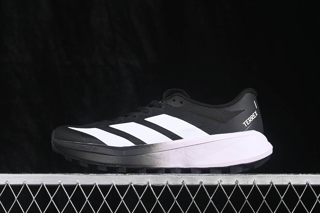 Unbranded [KJ8875]-[TERREX AGRAVIC 4 RUNNING SHOES BLACK/WHITE]-[MAN:40-45], photo 1