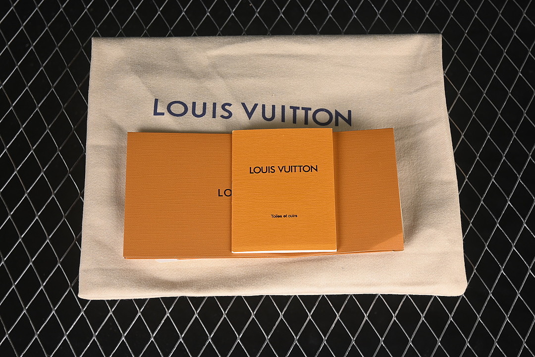 Louis Vuitton [COMFORT FLAT SANDALS FLIP FLOPS NAVY BLUE/BLUE]-[WOMAN:38-39]-[MAN:40-46] - Image 2