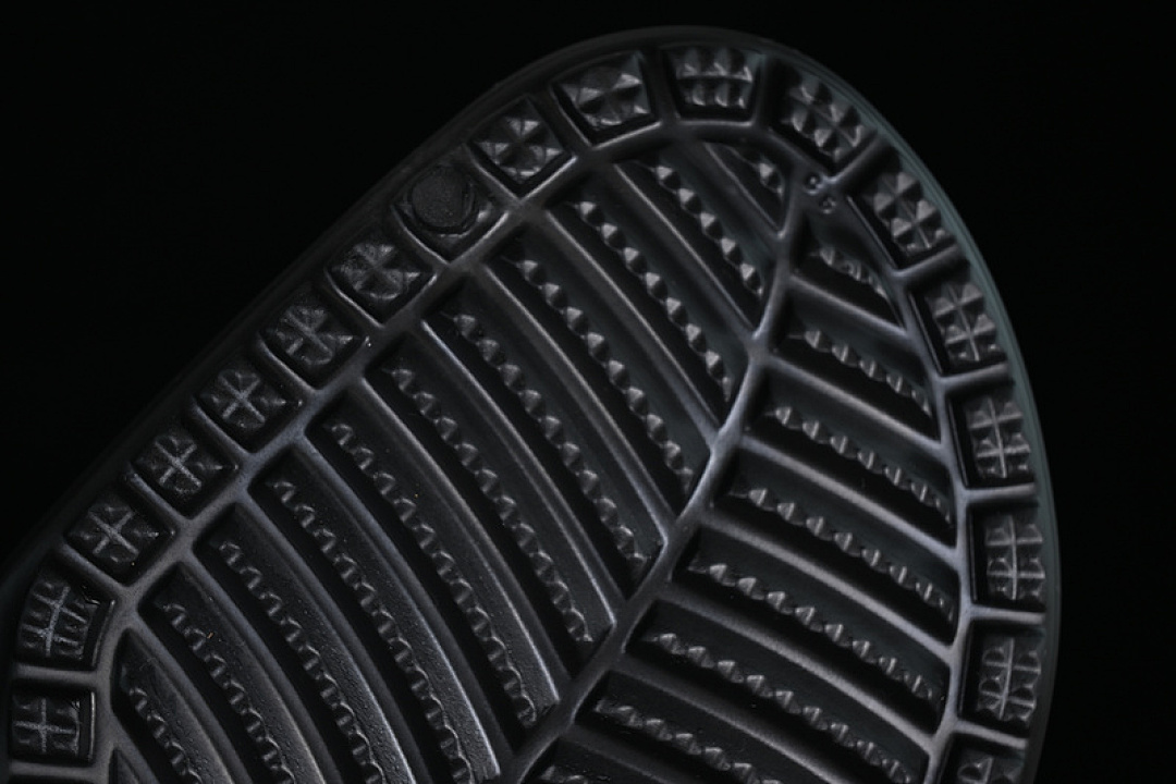 Crocs [CROCS DUAL PURPOSE BEACH HOLE SANDALS BLACK]-[WOMAN:34-39]-[MAN:40-46] - Image 2