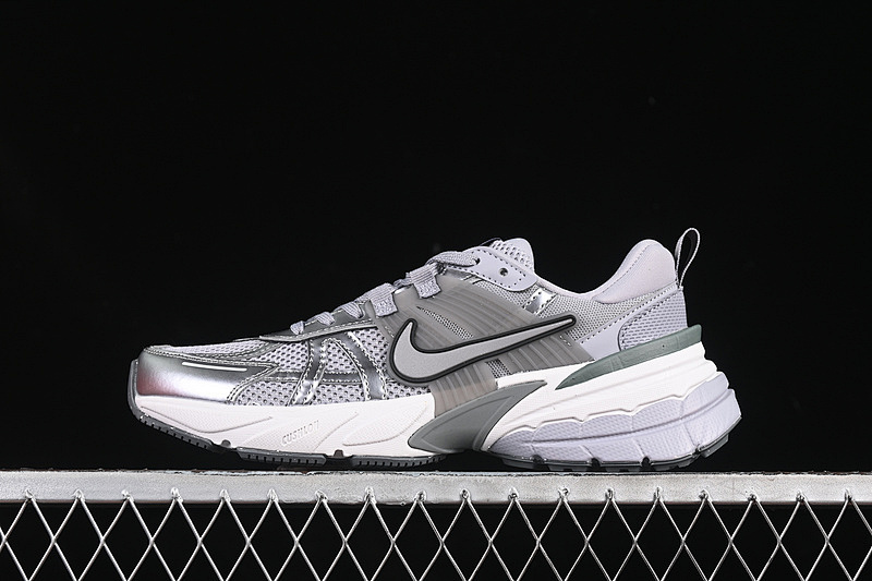 V2K RUN CEMENT GREY/CEMENT GREY/PEWTER · FD0736-008, photo 1