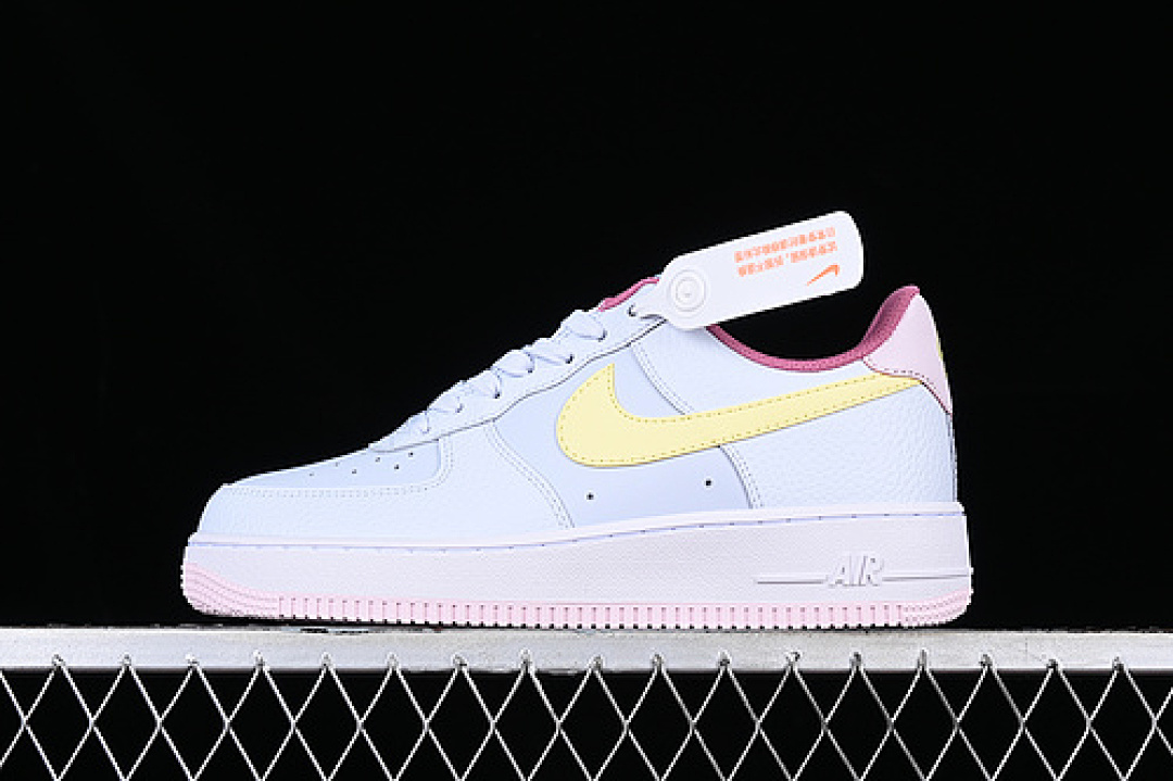 Nike [DV7762-001]-[AIR FORCE 1 GS FOOTBALL GREY/COSMIC FUCHSIA/PEARL PINK/CITRON TINT], photo 1