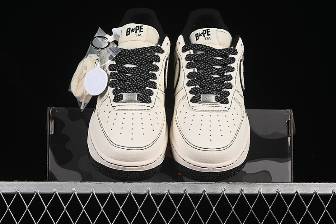 Nike [HH7518-067]-[AIR FORCE 1 07 LOW BAPE WHITE/BLACK]-[WOMAN:36-39]-[MAN:40-45] - Image 12