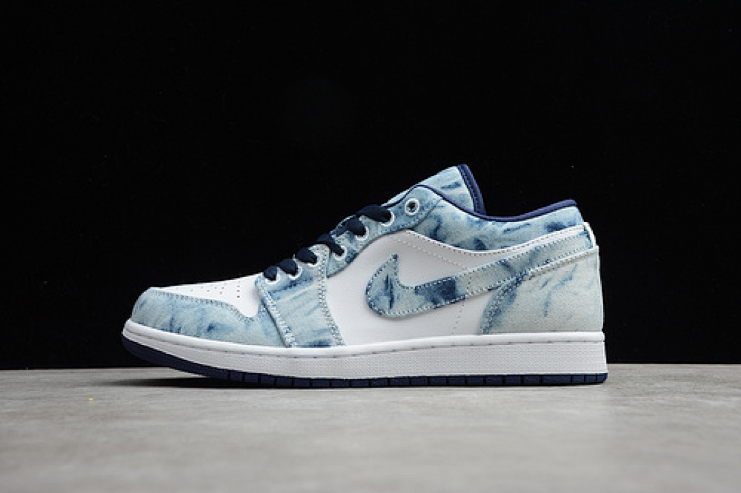Jordan [CZ8155-100]-[AIR JORDAN 1 LOW SE WHITE/BLUE/NAVY BLUE]-[MAN:40-45], photo 1