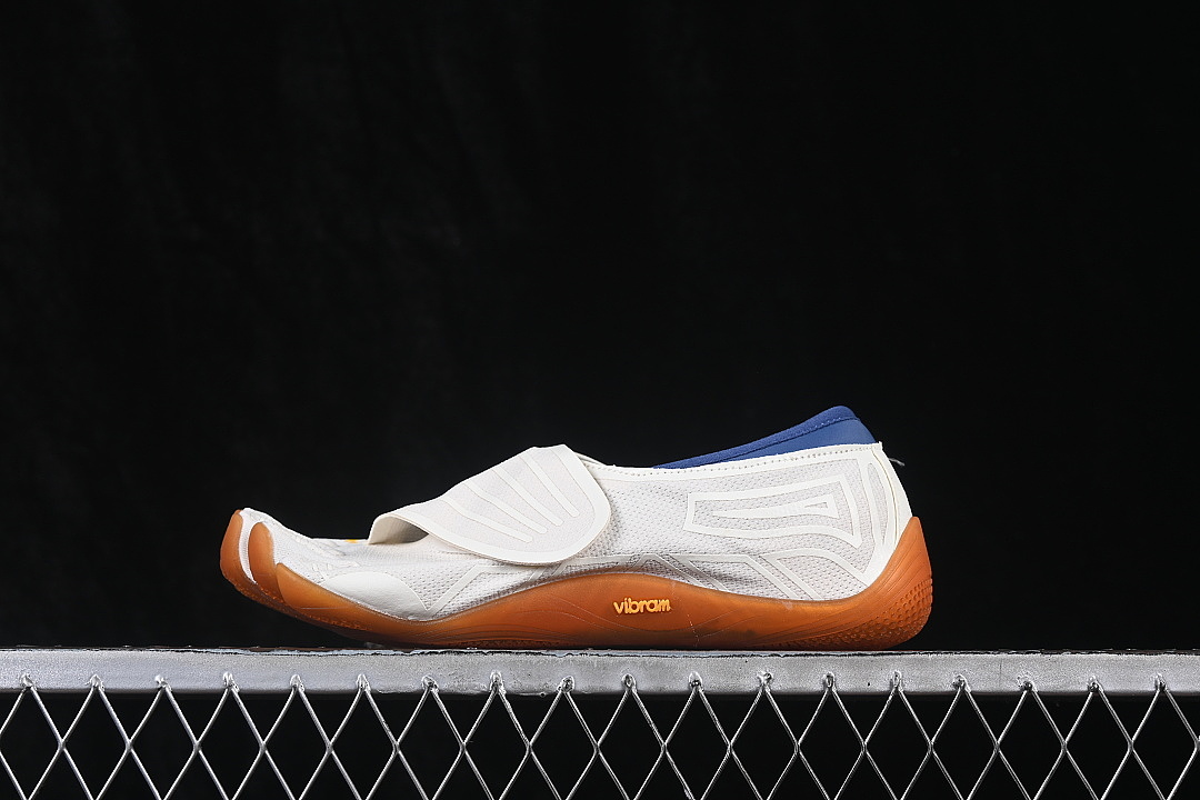 Unbranded [25M8815]-[GROUNDSPLAY QUICK DRYING FIVE FINGER SHOES WHITE/WHITE]-[WOMAN:36-39]-[MAN:40-47], photo 1